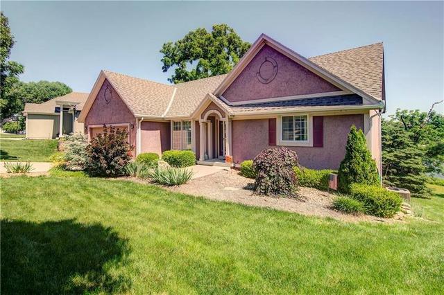 1636 N Hunter Dr, Olathe, KS 66061