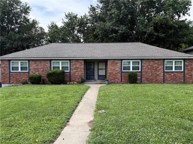 8310 Sterling Ave, Raytown, MO 64138