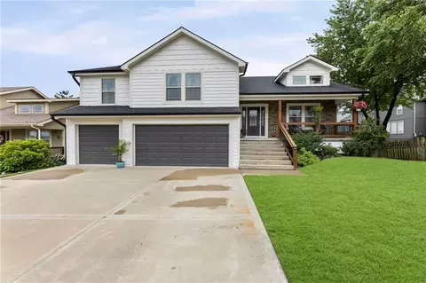 21431 W 47th Ter, Shawnee, KS 66218