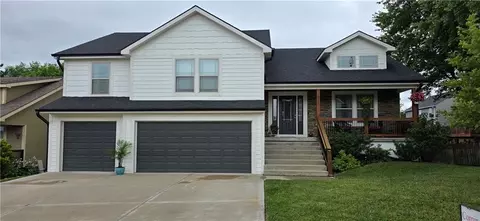 21431 W 47th Ter, Shawnee, KS 66218
