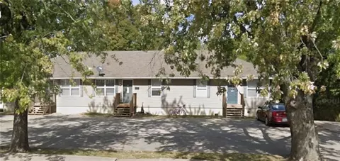 215 W Montgomery St, Odessa, MO 64076