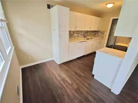 3900 S Hands St, Independence, MO 64055 photo 7