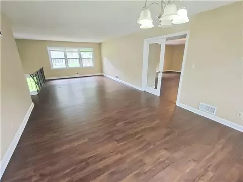 3900 S Hands St, Independence, MO 64055 photo 4