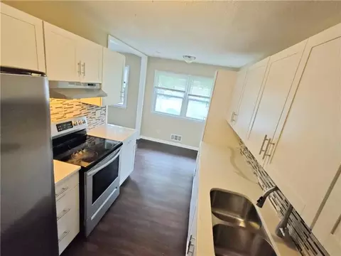 3900 S Hands St, Independence, MO 64055 photo 5