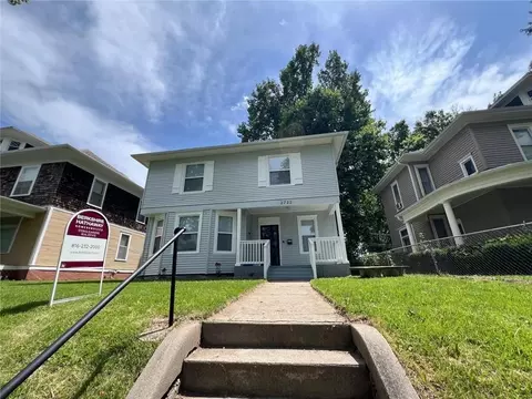 2722 Seneca St, Saint Joseph, MO 64507
