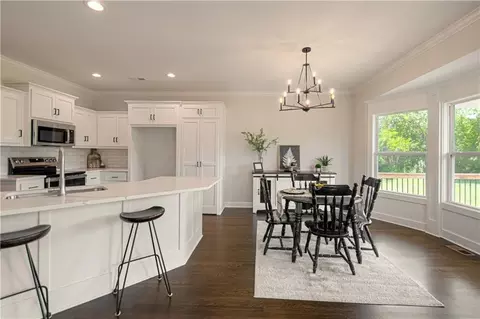 Dining - 623 E 13th St, Kearney, MO 64060 photo 1 of 3