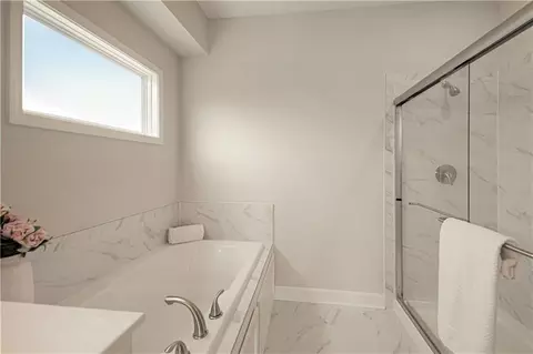 Bath - 623 E 13th St, Kearney, MO 64060 photo 2 of 4
