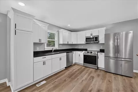 222 W Mill St, Independence, MO 64050