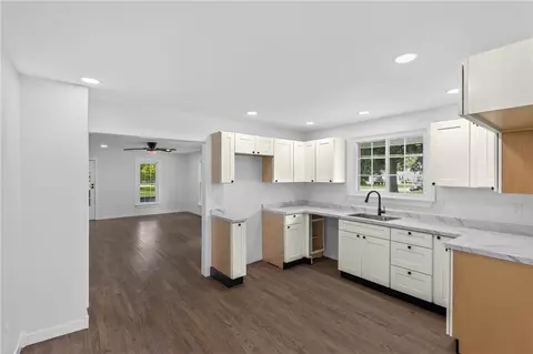 213 W Ada St, Norborne, MO 64668 photo 8