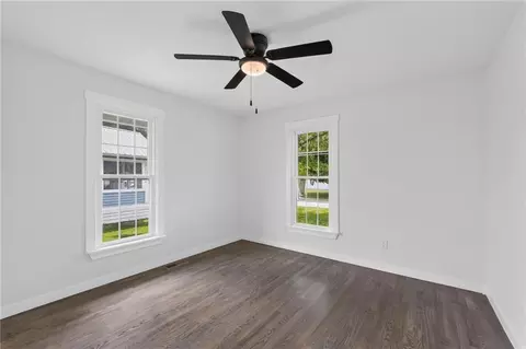 213 W Ada St, Norborne, MO 64668 photo 4