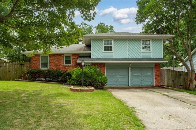 3603 Woodbury St, Independence, MO 64055