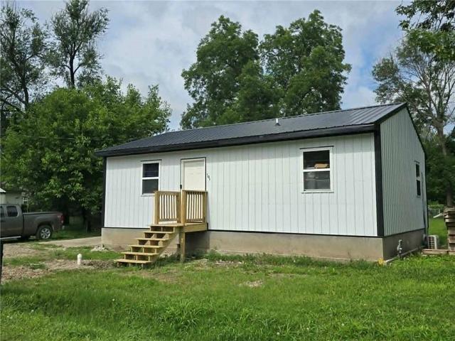 101 N Eighth St, Clinton, MO 64735