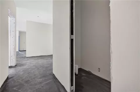 Entry Way - 123 Vals Ln, Frontenac, KS 66763 photo 4 of 4