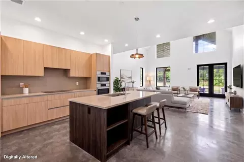 Kitchen - 123 Vals Ln, Frontenac, KS 66763 photo 3 of 3