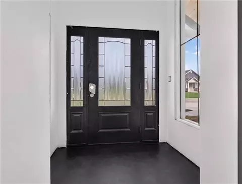 Entry Way - 123 Vals Ln, Frontenac, KS 66763 photo 1 of 4