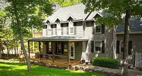 315 Country Ridge Dr, Camdenton, MO 65020