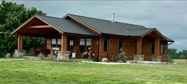 17322 S State Rt E, Pleasant Hill, MO 64080
