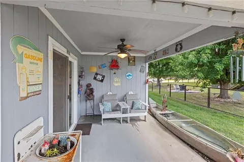 Exterior - 205 Ceremonial Dr, Buckner, MO 64016 photo 3 of 10