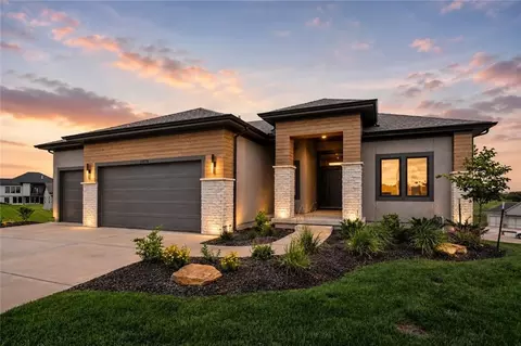 11275 S Gleason Rd, Olathe, KS 66061