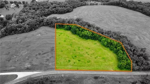 8787 SE V Hwy, Lathrop, MO 64465