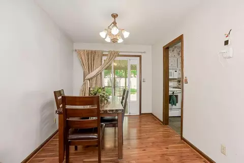 Dining - 8320 E 133rd St, Grandview, MO 64030 photo 2 of 2