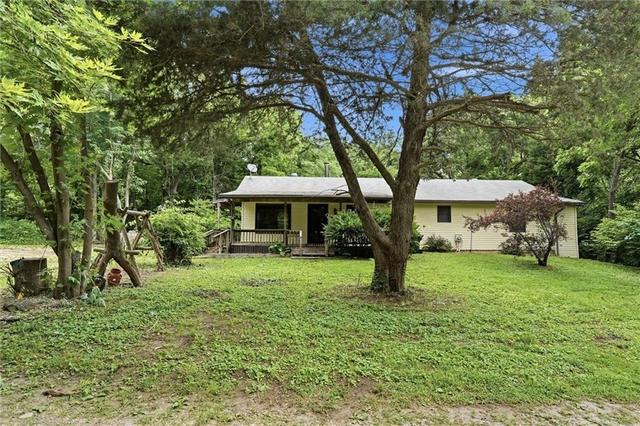 17052 Dempsey Rd, Leavenworth, KS 66048