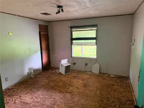 Bedroom - 15000 E 200th St, Peculiar, MO 64078 photo 1 of 2