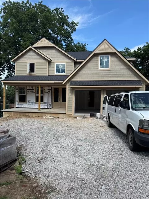 7805 Rosewood Dr, Prairie Village, KS 66208