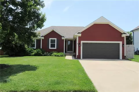537 E Cheyenne St, Gardner, KS 66030