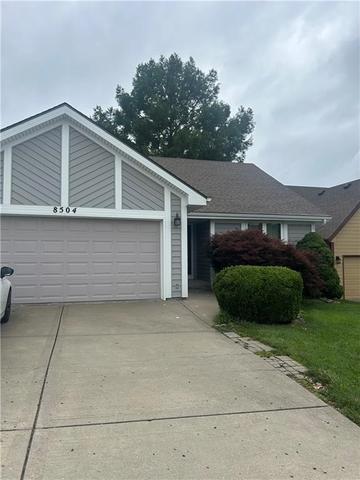 8504 NW Chatham Ave, Kansas City, MO 64154