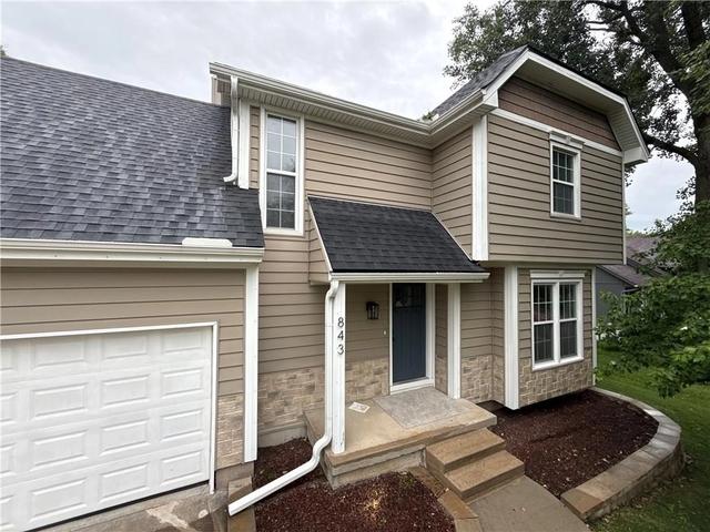 843 S Elk Ln, Bonner Springs, KS 66012
