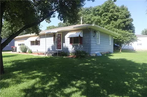 126 N Orange St, Garnett, KS 66032