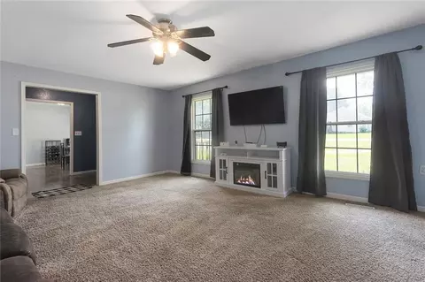 Living - 107 E Maple St, Polo, MO 64671 photo 2 of 3
