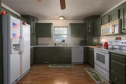 Kitchen - 107 E Maple St, Polo, MO 64671 photo 1 of 1