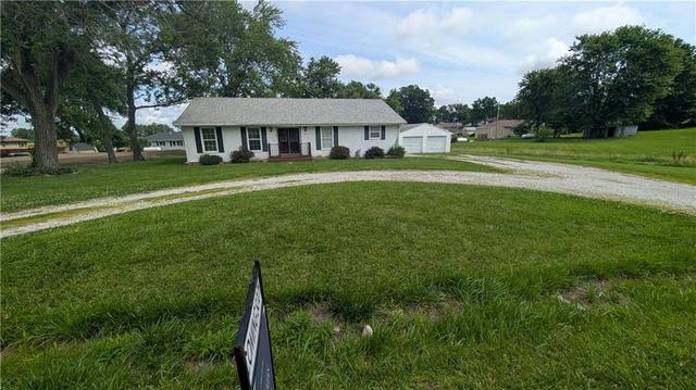 107 E Maple St, Polo, MO 64671