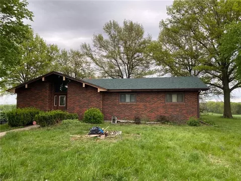 16421 Plattsburg Rd, Kearney, MO 64060