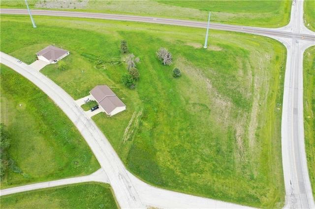 26992 Isadore St, Maryville, MO 64468