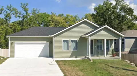 303 N Lexington St, Harrisonville, MO 64701