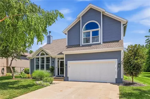 17320 W 156th Ter, Olathe, KS 66062