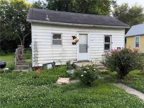 814 E Green St, Clinton, MO 64735