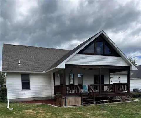 Exterior - 1206 Talon Dr, Cameron, MO 64429 photo 2 of 4