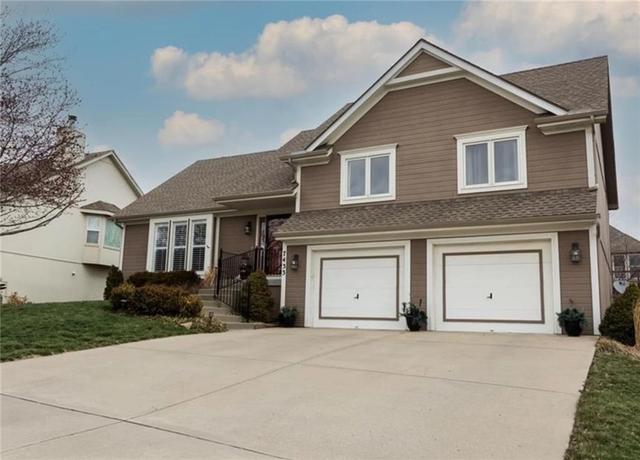 7433 N Smalley Ave, Kansas City, MO 64158