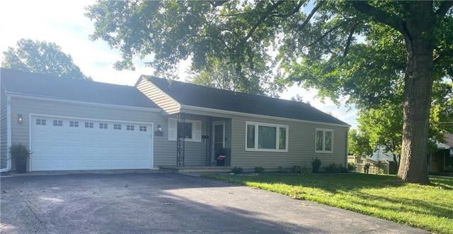 8643 Hadley St, Overland Park, KS 66212