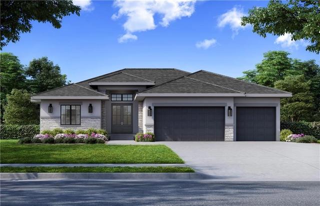 4033 NE Troon Dr, Lees Summit, MO 64064