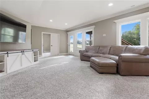 Living - 1502 Cross Creek Dr, Raymore, MO 64083 photo 5 of 7