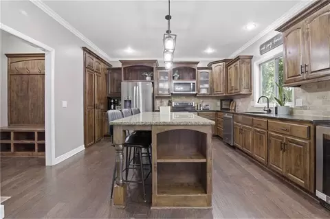 Kitchen - 1502 Cross Creek Dr, Raymore, MO 64083 photo 1 of 6