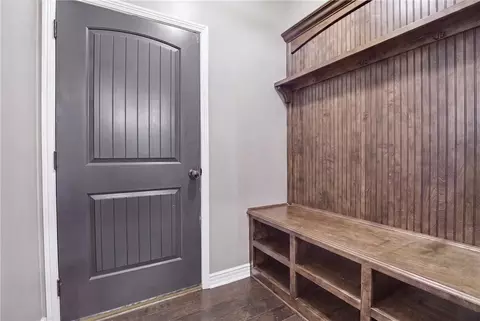 Entry Way - 1502 Cross Creek Dr, Raymore, MO 64083 photo 2 of 8