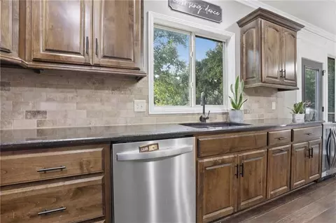 Kitchen - 1502 Cross Creek Dr, Raymore, MO 64083 photo 4 of 6