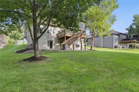 Exterior - 1502 Cross Creek Dr, Raymore, MO 64083 photo 6 of 11