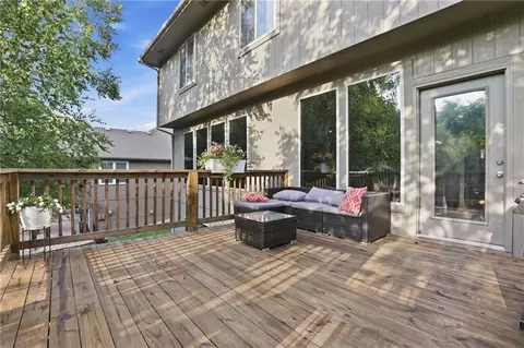 Exterior - 1502 Cross Creek Dr, Raymore, MO 64083 photo 10 of 11